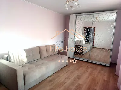квартира по адресу Науки просп., 13