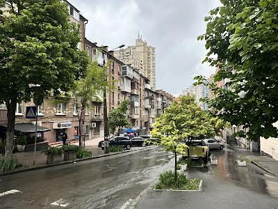 квартира по адресу Александра Конисского ул., 83/85