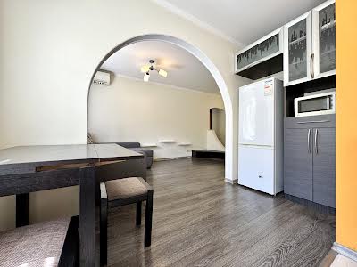 квартира за адресою Леся Курбаса просп., 9