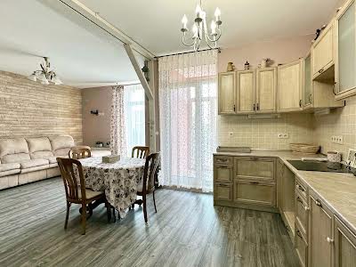 квартира за адресою Регенераторна вул., 4 к2