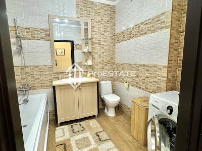 квартира по адресу Киев, Бориспольская ул., 4