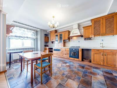 квартира за адресою Сухумська вул., 24