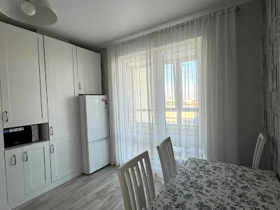 квартира за адресою Практична вул., 3