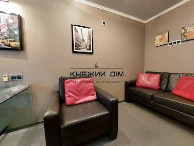 комерційна за адресою Жилянська вул., 62/64