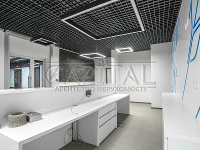 коммерческая по адресу Князей Острожских ул. (Московська), 32/2