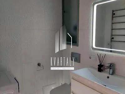 квартира за адресою Максимовича, 26б