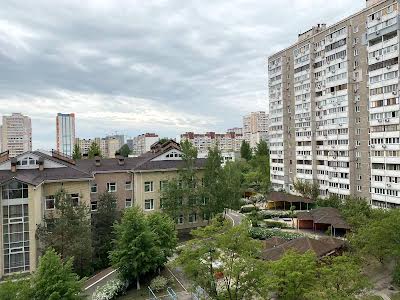 квартира по адресу Александра Мишуги ул., 3