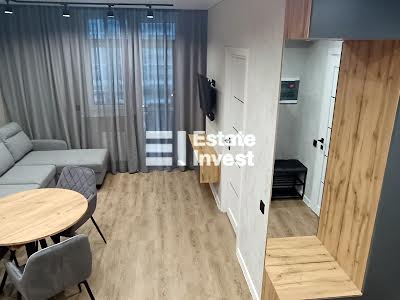 квартира за адресою Ревуцького вул., 40-Б