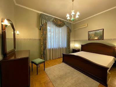 квартира за адресою Обсерваторна вул., 10