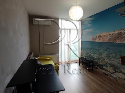 квартира за адресою Регенераторна вул., 4 к1-5