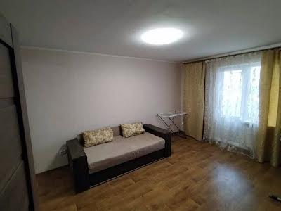 квартира за адресою Ревуцького вул., 54