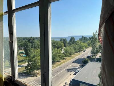 квартира за адресою Українка, Дніпровський просп., 8