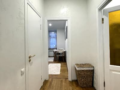 квартира за адресою Олеся Гончара вул., 30-Б