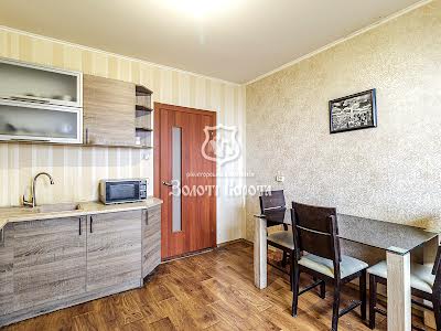 квартира по адресу Здолбуновская ул., 13