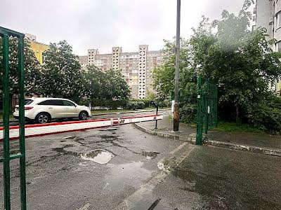 квартира по адресу Анны Ахматовой ул., 16-Б