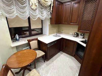 квартира за адресою Київ, Кропивницького вул., 8