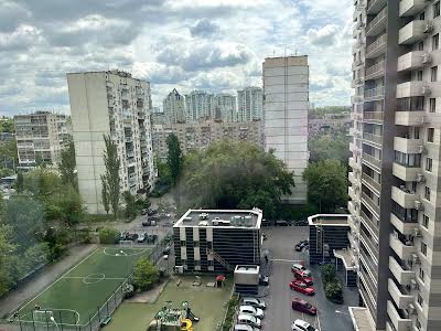 квартира за адресою Патріарха Мстислава Скрипника вул., 40