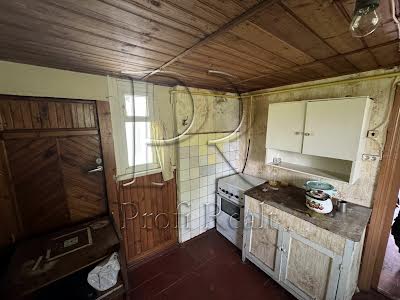 будинок за адресою с. Літки, Каштанова вулиця, 1