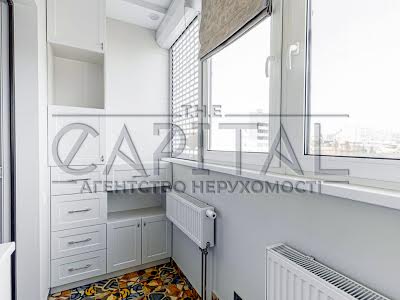 квартира по адресу Андрея Верхогляда ул. (Михайла Драгомирова), 2-А