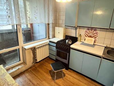 квартира за адресою Андрія Малишка вул., 21