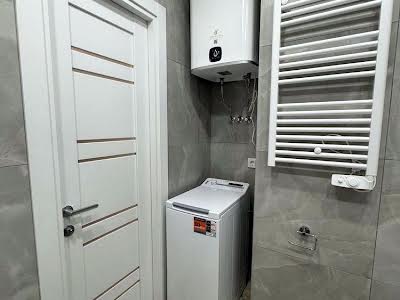 квартира по адресу Софии Русовой ул., 3