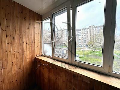 квартира по адресу Ревуцкого ул., 34А