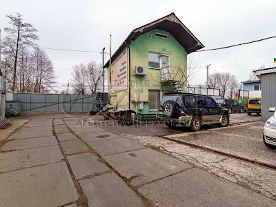 комерційна за адресою Промислова, 10