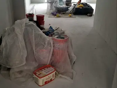 комерційна за адресою Дніпроводська вул., 1