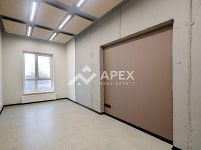 коммерческая по адресу Антоновича(Горького), 109