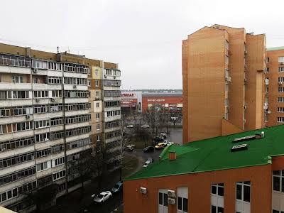 квартира за адресою Бровари, Симона Петлюри вул. (Черняховського), 21б