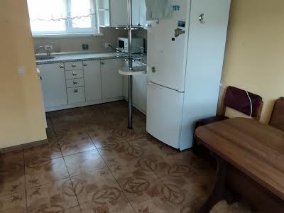 дом по адресу Киев, Дніпроводська вул.