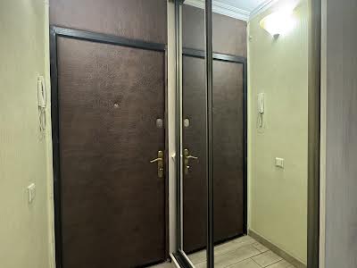 квартира по адресу Андрея Верхогляда ул. (Михайла Драгомирова), 6-Б