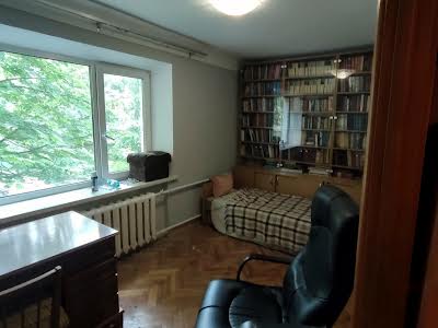 квартира за адресою Братів Зірових, 25