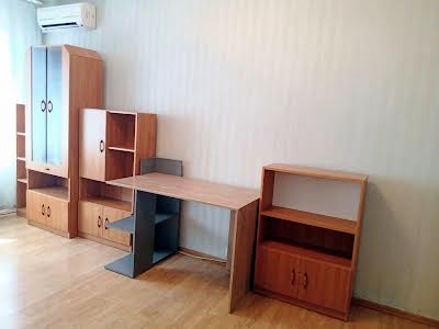 квартира за адресою Патріарха Мстислава Скрипника вул., 15