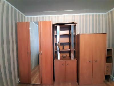 квартира за адресою Райдужна вул., 47