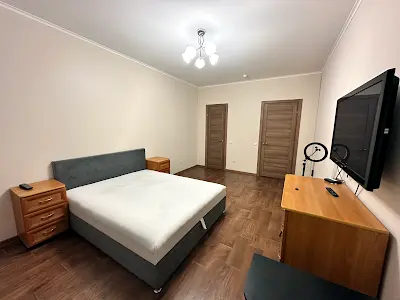 квартира за адресою Ревуцького вул., 54