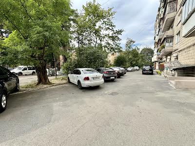 квартира за адресою Голосіївський просп. (40-річчя Жовтня), 97а