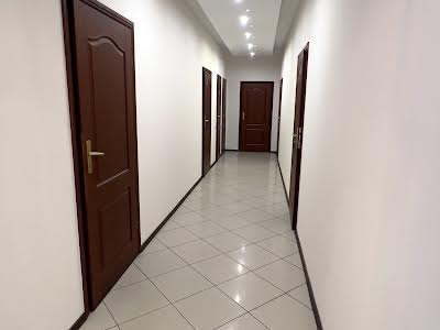 комерційна за адресою машинобудівна, 50