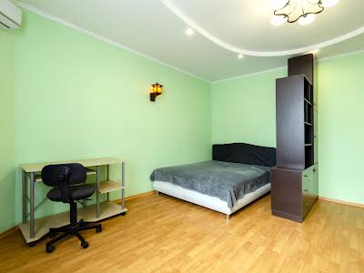 квартира по адресу Миколы Бажана просп., 12