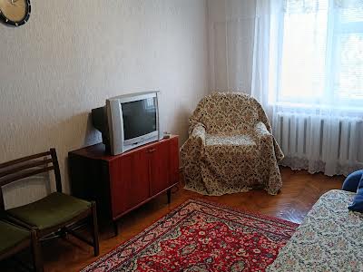 квартира за адресою Миколи Міхновського бульв. (Дружби Народів), 3-Б
