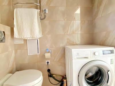 квартира за адресою Регенераторна вул., 4
