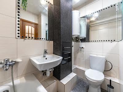 квартира за адресою Михайла Бойчука вул. (Кіквідзе), 34