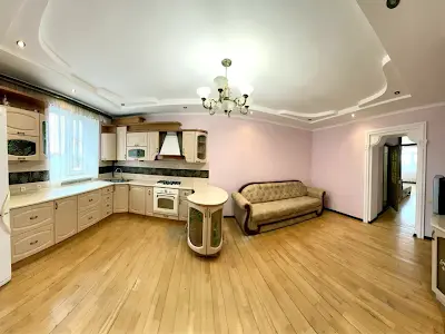 квартира за адресою Залізнична вул., 14