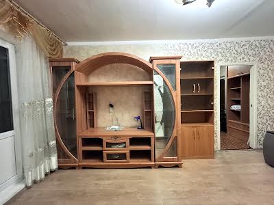 квартира за адресою Олександра Мишуги вул., 1/4
