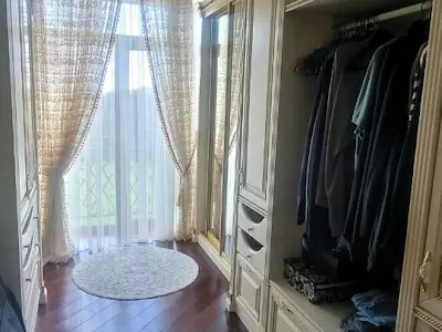 будинок за адресою Лісна