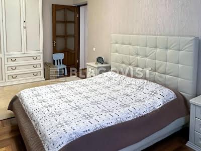 квартира за адресою Старонаводницька вул., 4-Б