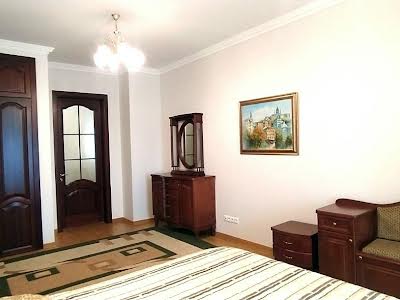 квартира по адресу Кловский спуск, 5