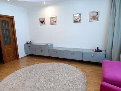 квартира по адресу Олены Пчилки ул., 3-А