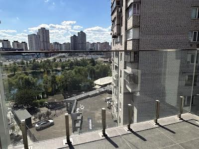 квартира по адресу Драгоманова ул., 31