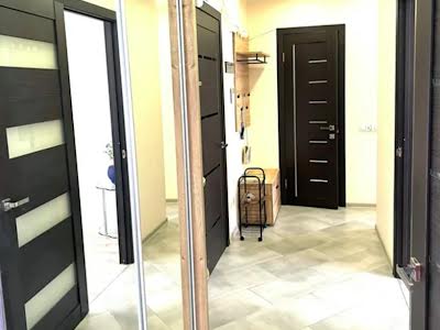 квартира за адресою Київ, Оболонська вул., 25